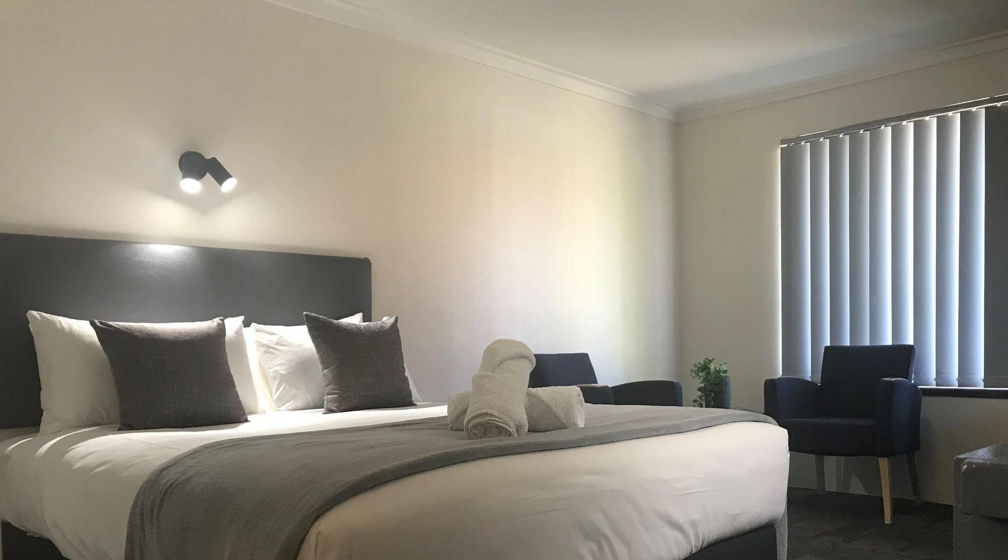 Hotel Clipper Rockingham Dış mekan fotoğraf
